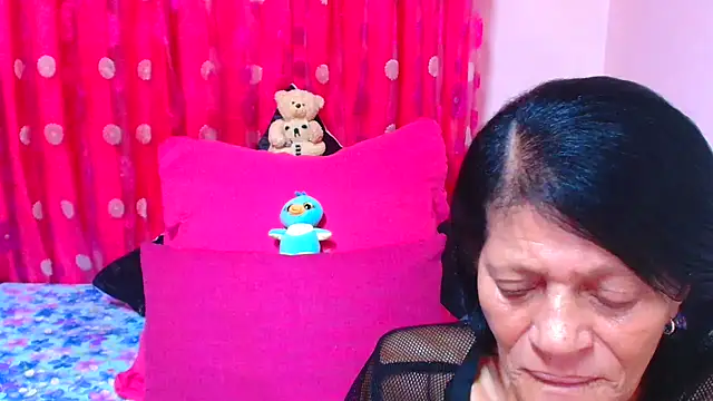 SLUTTYROXY online show from March 2026 06:31:01 PM