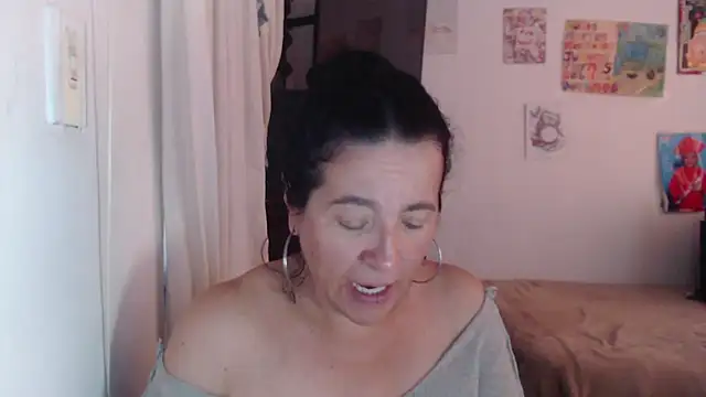 stefilove10 online show from December 2025 02:32:02 PM