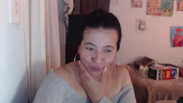 stefilove10 online show from December 2025 04:52:02 PM