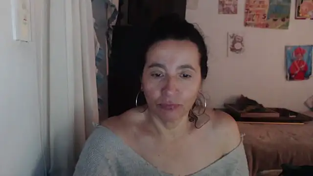 stefilove10 online show from October 2025 02:28:02 PM