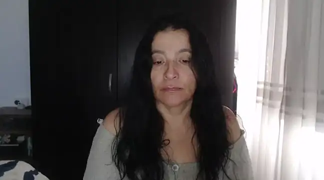 stefilove10 online show from December 2024 03:00:02 PM