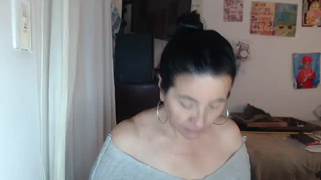 stefilove10 online show from October 2025 07:04:02 PM