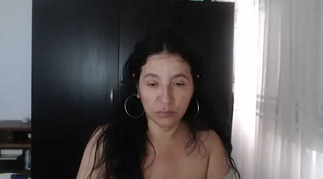 stefilove10 online show from December 2024 06:56:02 PM