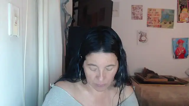 stefilove10 online show from October 2025 02:40:02 PM