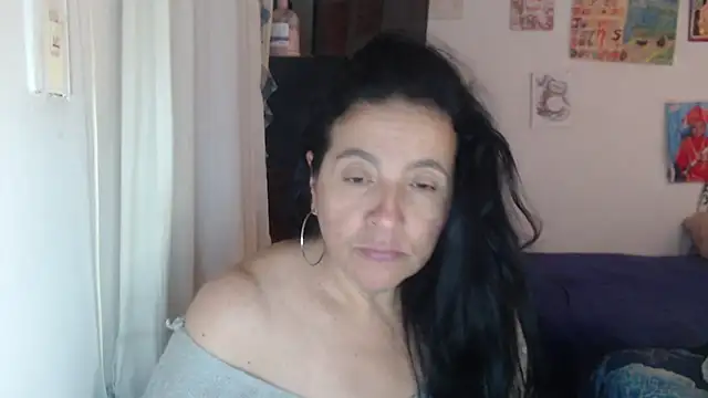 stefilove10 online show from April 2026 03:37:01 PM