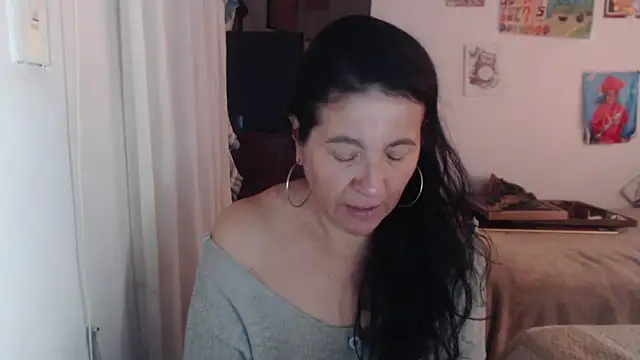 stefilove10 online show from November 2025 02:01:01 PM