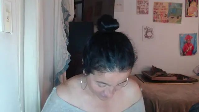 stefilove10 online show from November 2025 03:12:02 PM