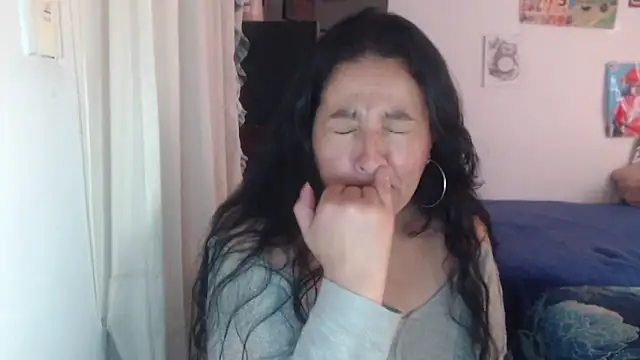 stefilove10 online show from April 2026 02:08:02 PM