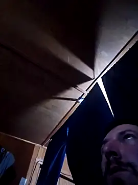 UncutHammer69 online show from February 2026 07:58:01 PM