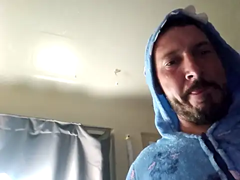 UncutHammer69 online show from October 2025 01:45:01 PM