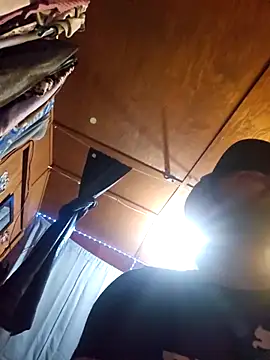 UncutHammer69 online show from February 2026 04:40:02 PM