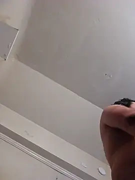 UncutHammer69 online show from January 2026 07:12:01 PM