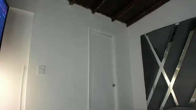 moonsweet1 online show from April 2026 06:42:01 PM