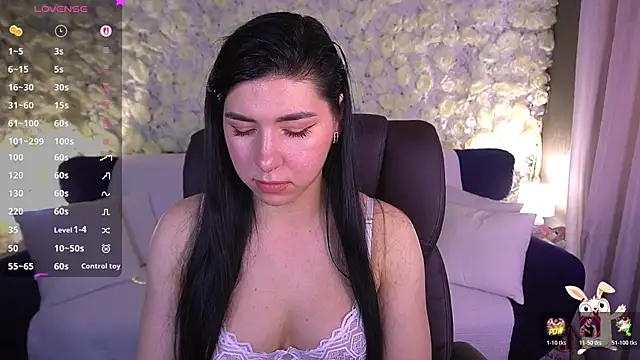 EmilyCandyy online show from May 2026 06:44:01 AM