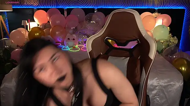 EmilyCandyy online show from June 2026 06:52:02 AM