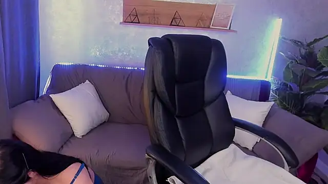 EmilyCandyy online show from March 2025 07:03:01 AM