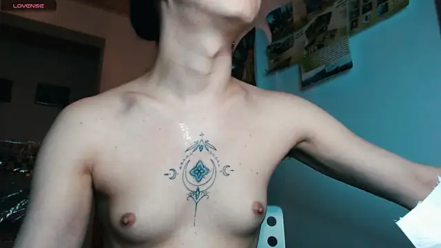 Snapshot of sensualdrug chatting on December 2024 04:20:01 PM sensualdrug online show from December 2024 04:20:01 PM