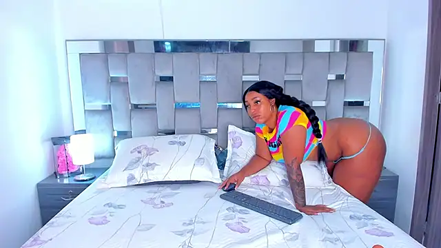 Cammiila online show from January 2026 01:48:01 PM