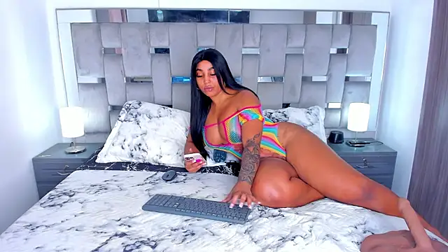 Cammiila online show from November 2025 03:16:02 PM