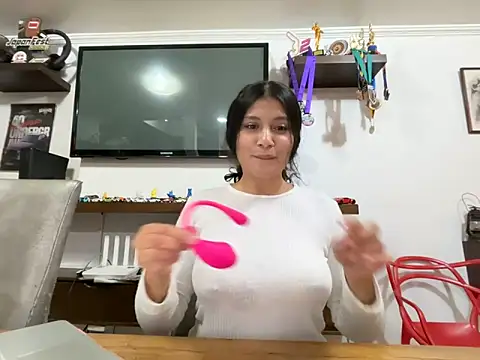 kinky milaxh online show from April 2026 02:46:01 AM