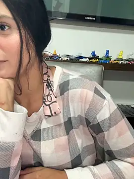 kinky milaxh online show from December 2025 11:31:02 PM