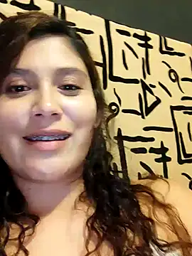 Snapshot of kinky_mila@xh chatting on February 2025 01:33:01 AM kinky milaxh online show from February 2025 01:33:01 AM