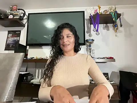 kinky milaxh online show from March 2026 02:06:02 AM