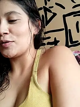 Snapshot of kinky_mila@xh chatting on February 2025 04:53:01 PM kinky milaxh online show from February 2025 04:53:01 PM