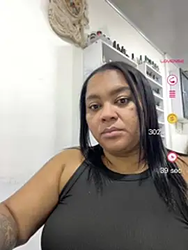 Snapshot of yanza2002 chatting on June 2026 11:21:02 PM yanza2002 online show from June 2026 11:21:02 PM