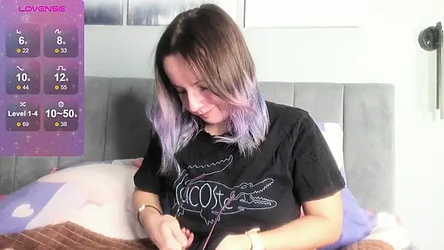 MilaniaCute online show from December 2025 03:46:02 PM