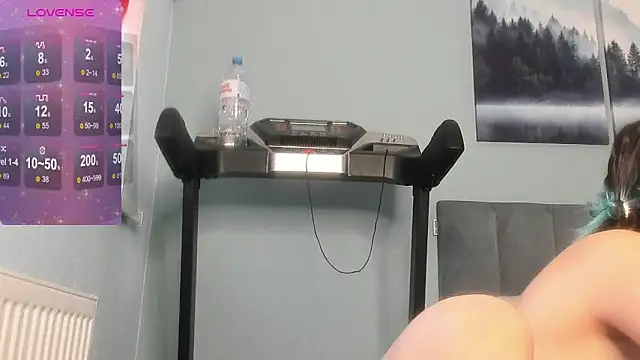 MilaniaCute online show from October 2025 01:10:02 PM