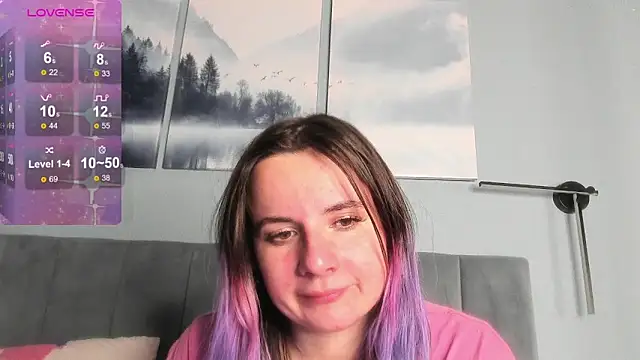 MilaniaCute online show from November 2025 06:51:01 PM