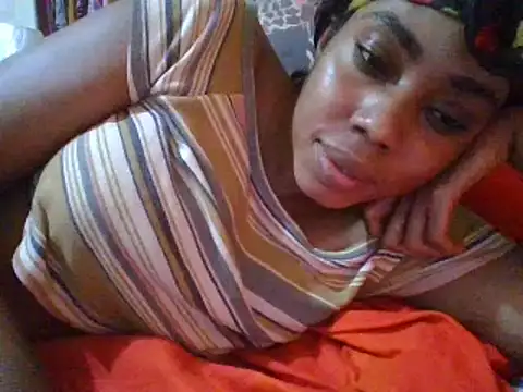 Snapshot of HONEYSWEETS_LIVE chatting on February 2025 07:08:01 AM HONEYSWEETS LIVE online show from February 2025 07:08:01 AM
