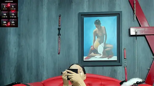 Liittledolly online show from April 2026 12:23:01 PM