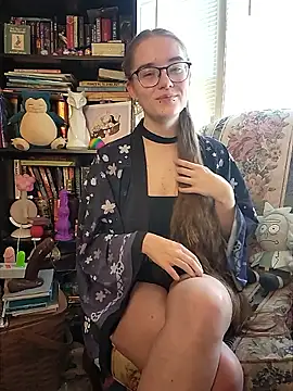 Snapshot of Izzy_Hellbourne chatting on May 2026 05:52:01 PM Izzy Hellbourne online show from May 2026 05:52:01 PM