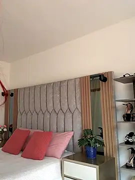 Snapshot of LINDA_PATTY94 chatting on October 2025 03:01:01 PM LINDA PATTY94 online show from October 2025 03:01:01 PM