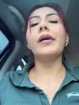 Snapshot of LINDA_PATTY94 chatting on February 2025 05:59:01 PM LINDA PATTY94 online show from February 2025 05:59:01 PM