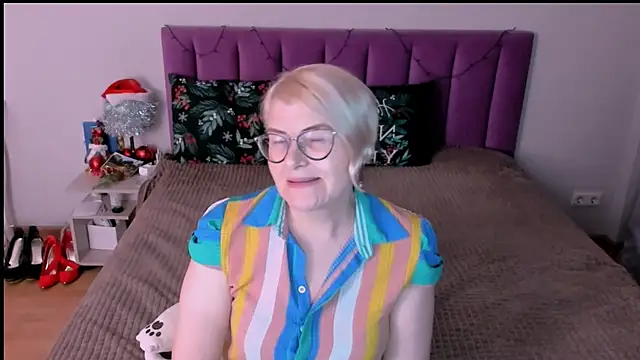 sabrinamacmarren online show from January 2026 03:19:01 PM