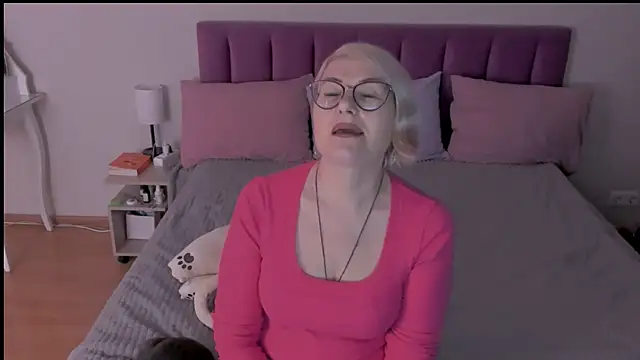 sabrinamacmarren online show from March 2025 06:53:02 PM