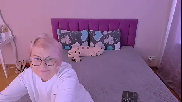 sabrinamacmarren online show from February 2026 06:44:01 AM