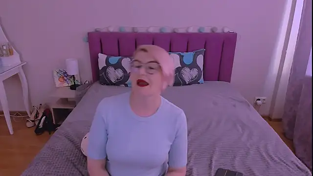 sabrinamacmarren online show from February 2026 09:41:01 AM