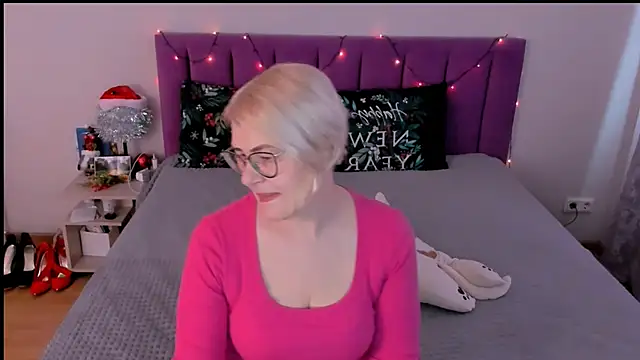 sabrinamacmarren online show from January 2026 11:03:01 AM