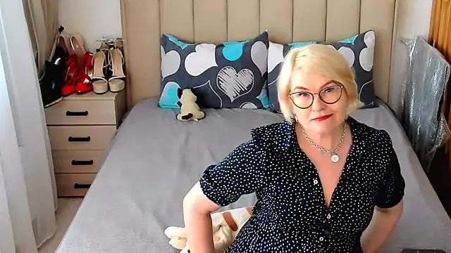 Snapshot of sabrinamacmarren chatting on July 2026 04:26:02 PM sabrinamacmarren online show from July 2026 04:26:02 PM