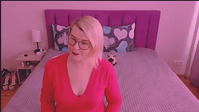 sabrinamacmarren online show from September 2025 08:13:02 AM