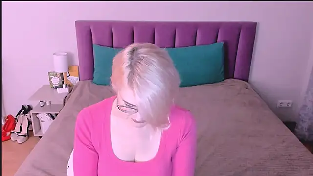 sabrinamacmarren online show from November 2025 04:21:02 PM