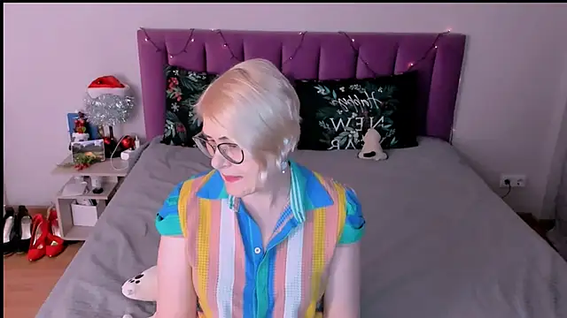 sabrinamacmarren online show from January 2026 04:10:02 PM