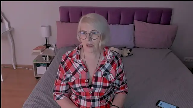 sabrinamacmarren online show from March 2025 07:59:01 PM