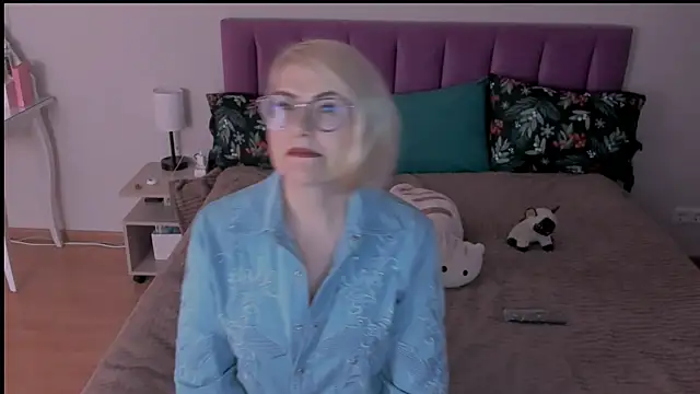 sabrinamacmarren online show from February 2025 04:21:01 PM
