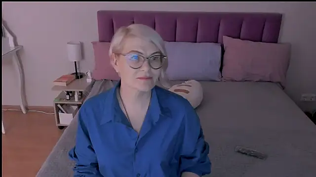 sabrinamacmarren online show from March 2025 06:23:01 PM