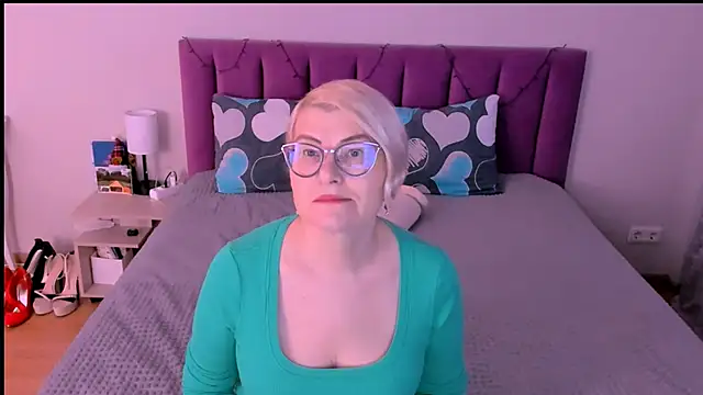 sabrinamacmarren online show from January 2026 12:52:02 PM